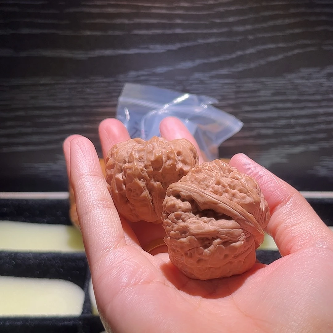 谁***2大叶紫檀（黑酸枝木类）蛤蟆