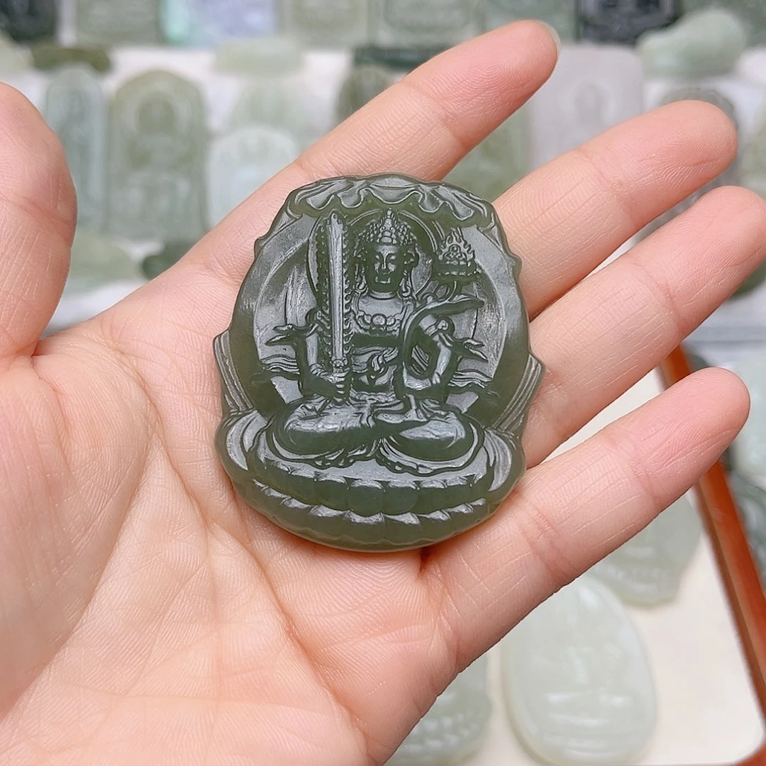 和田玉未镶嵌颈饰苏****谷