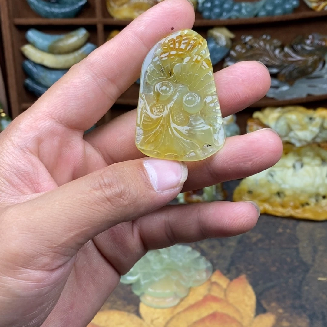 蛇纹石玉未镶嵌吊坠(赠链)