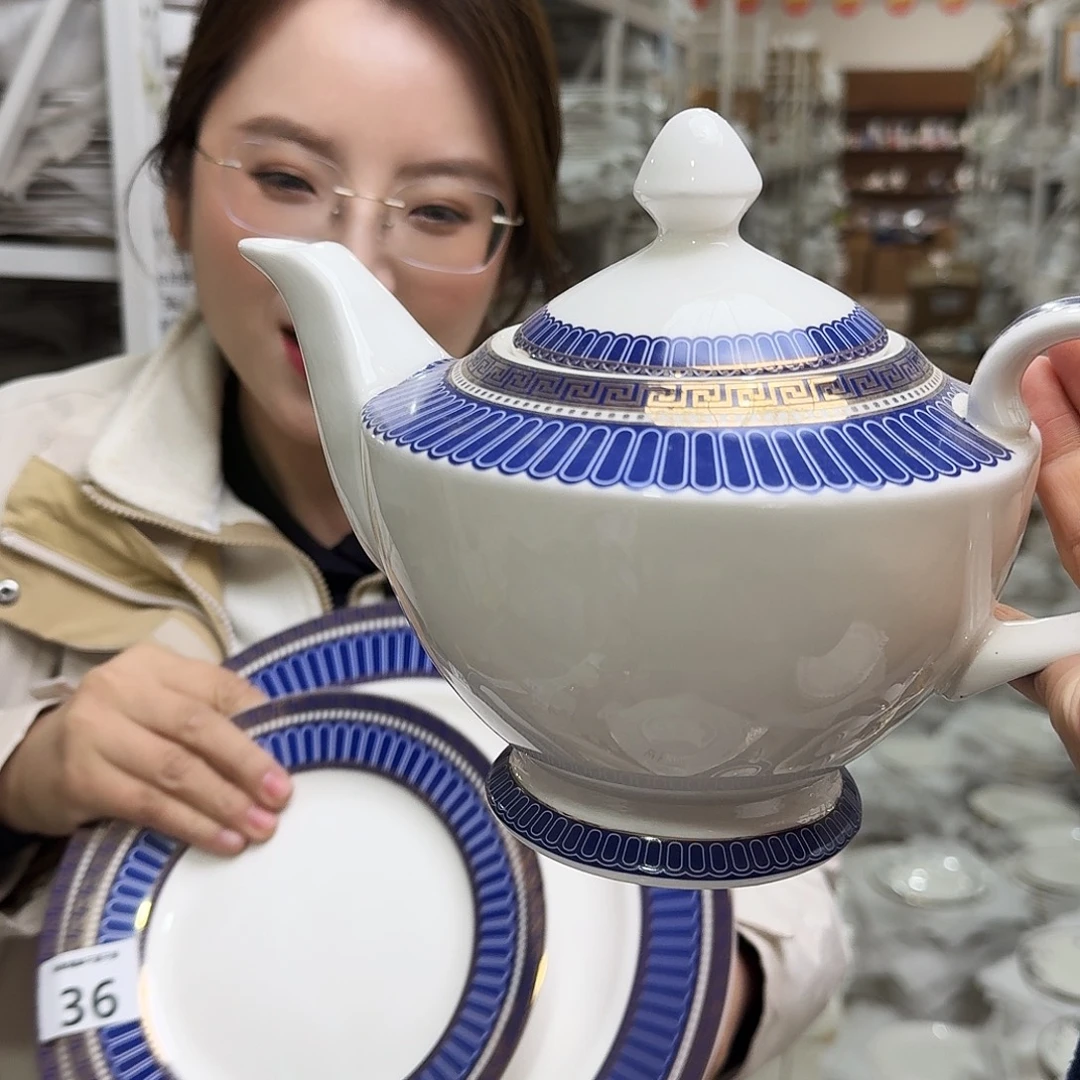 骨瓷茶壶一个瑕疵品不忒不还 x
