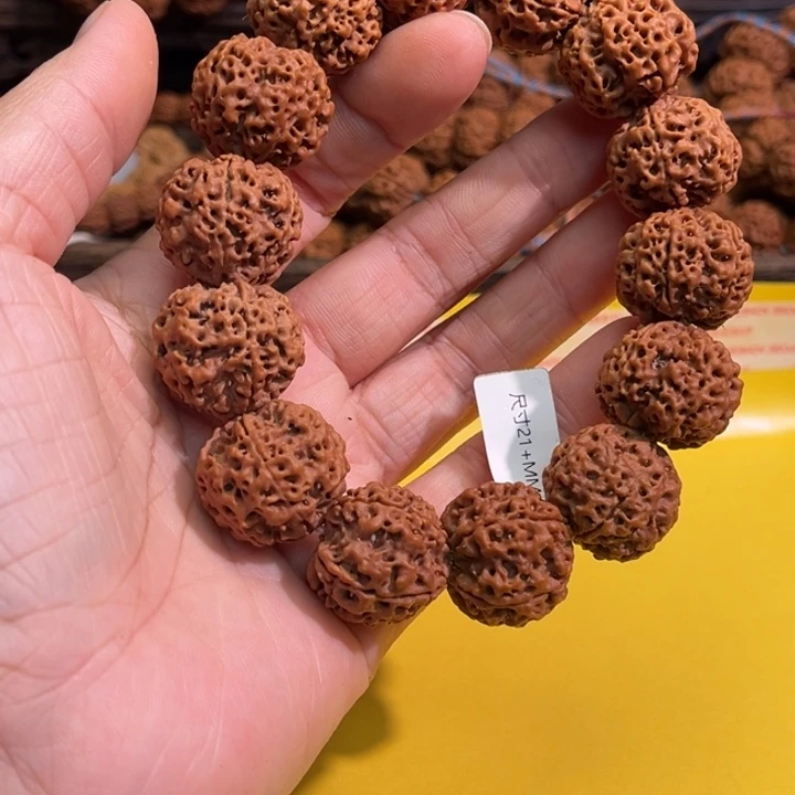 K***J金刚菩提手串梅花
