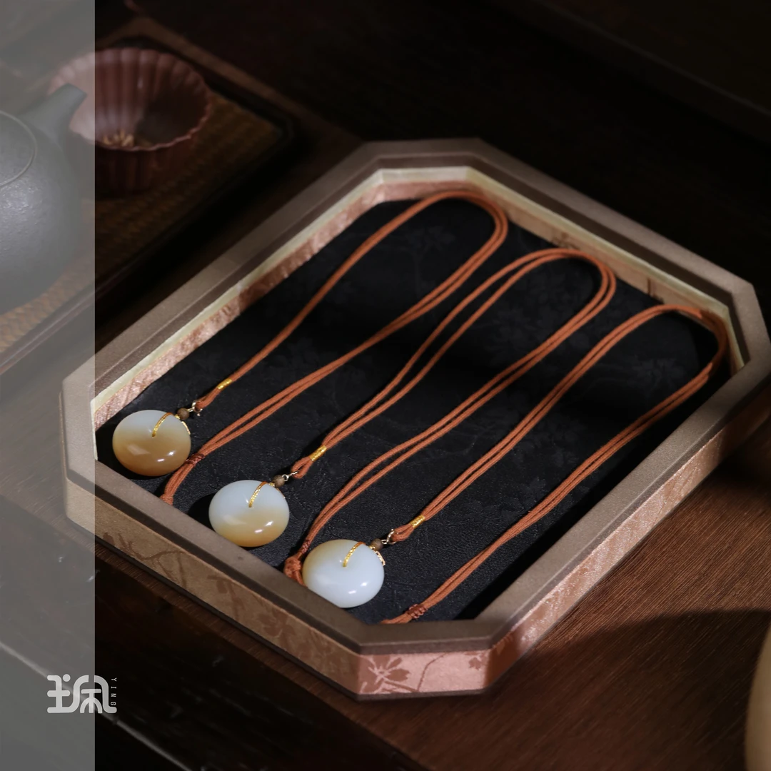 忆暖|和田玉*项链*18K金镶嵌LYB25012514多样性发其一