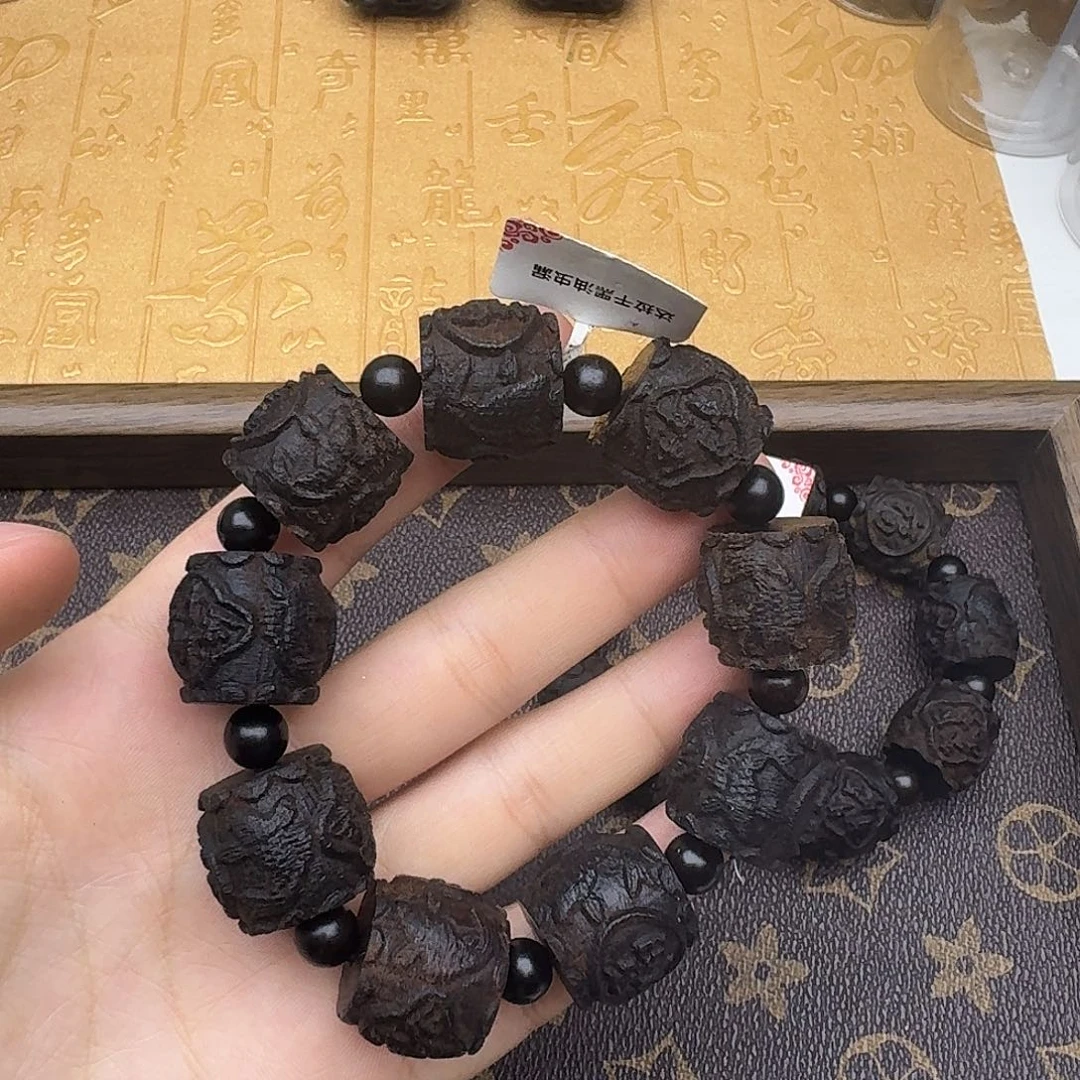 沉香沉香香囊虫漏