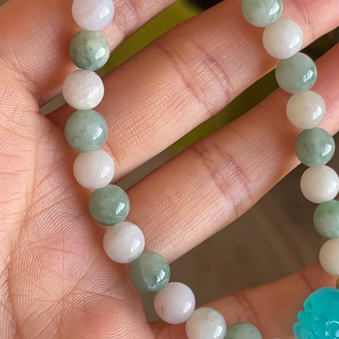 翡翠颈饰未镶嵌不退换