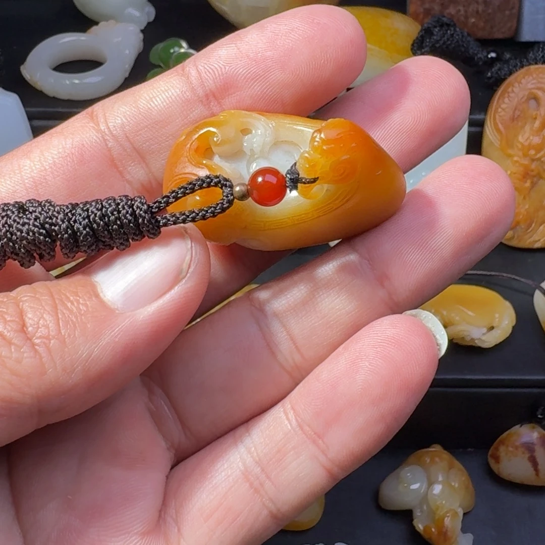 和田玉未镶嵌吊坠(不含链)