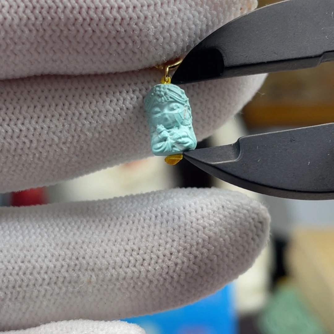 绿松石未镶嵌挂件