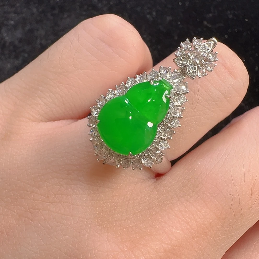 吊坠(不含链)18K金镶嵌翡翠