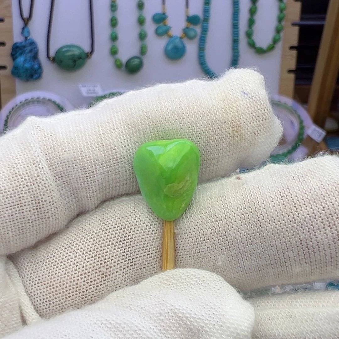 菜籽绿随行吊坠11.1mm兰