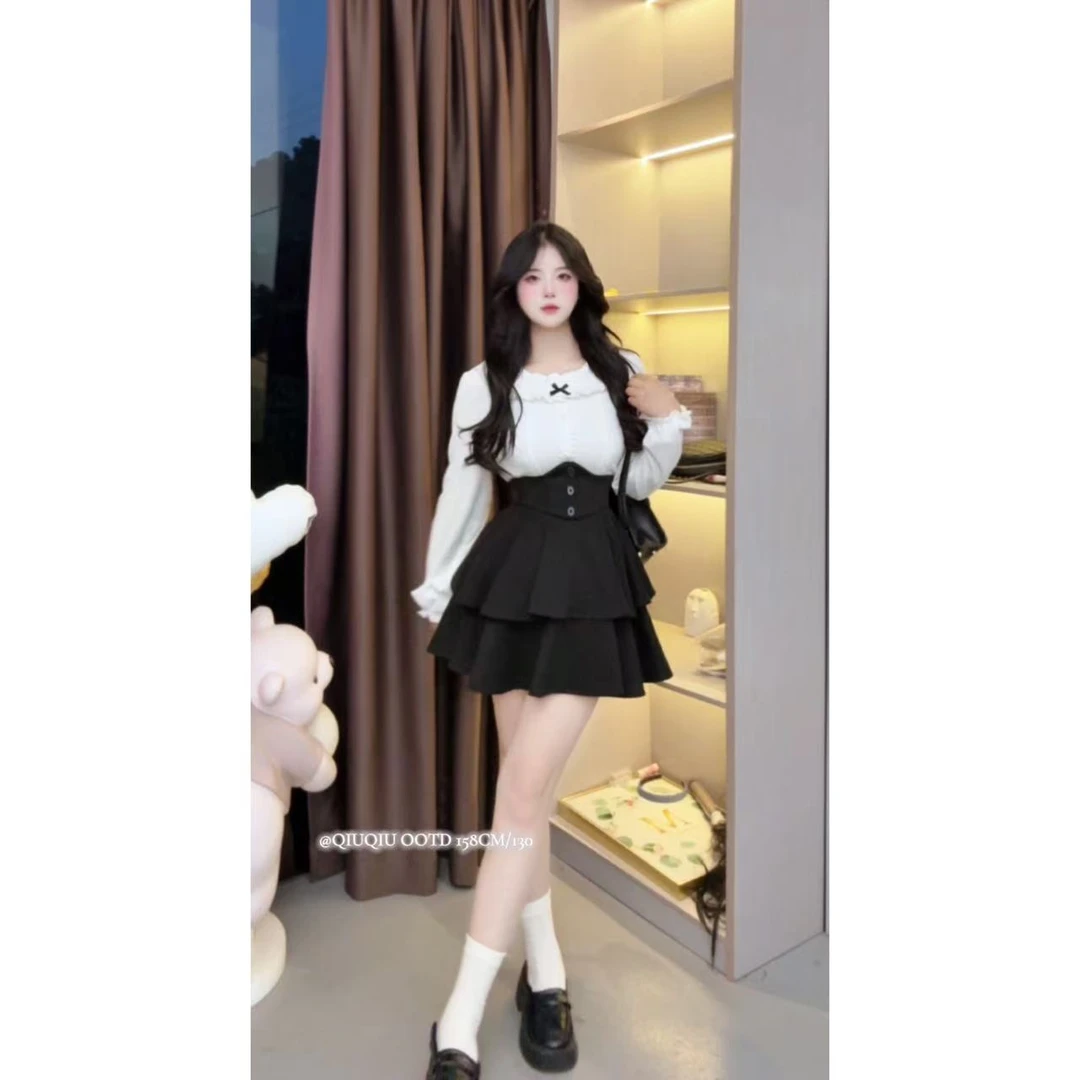 【奥利奥少女】2239 胖mm秋冬款蝴蝶结圆领灯笼袖上衣搭黑色束腰裙