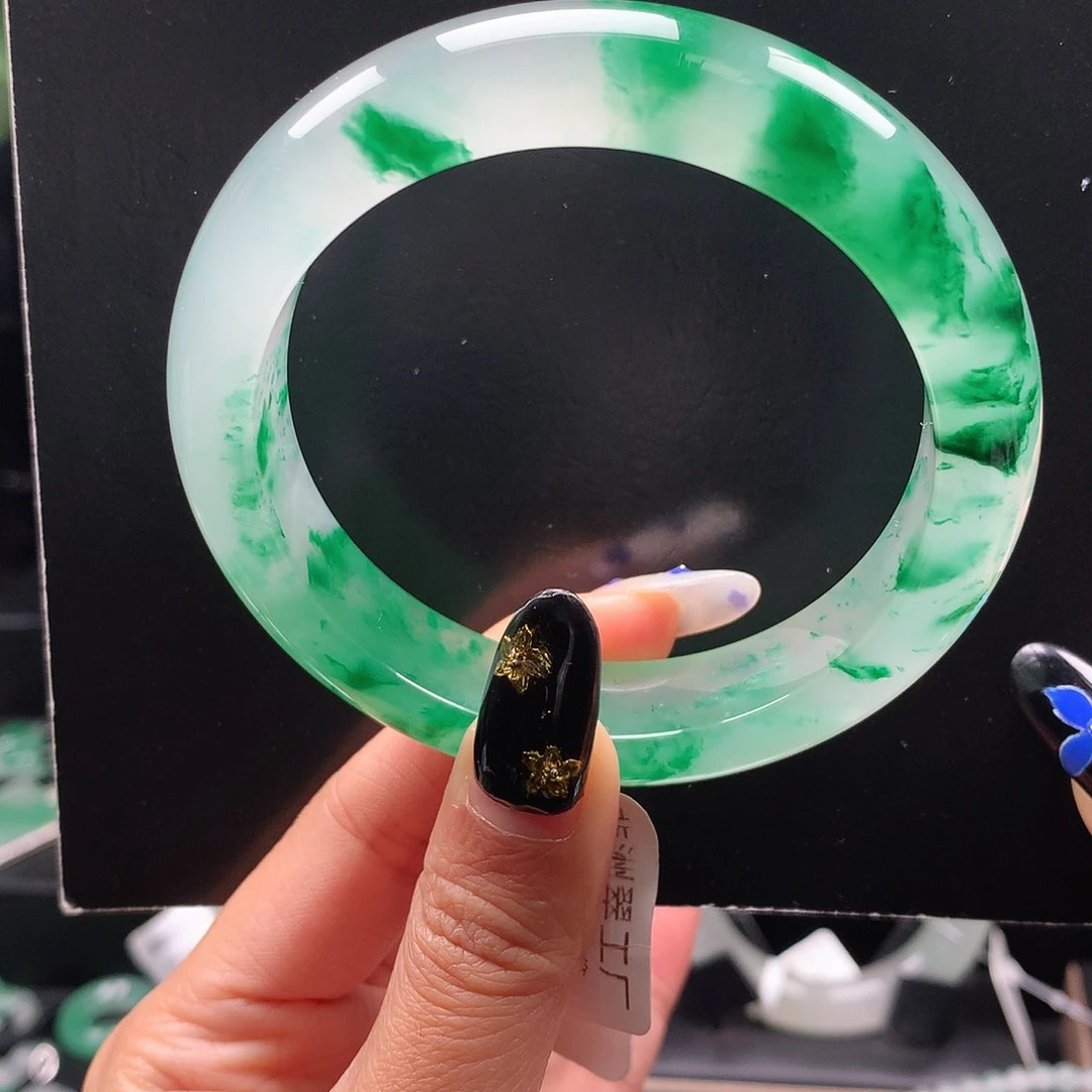 石英质玉未镶嵌手镯59