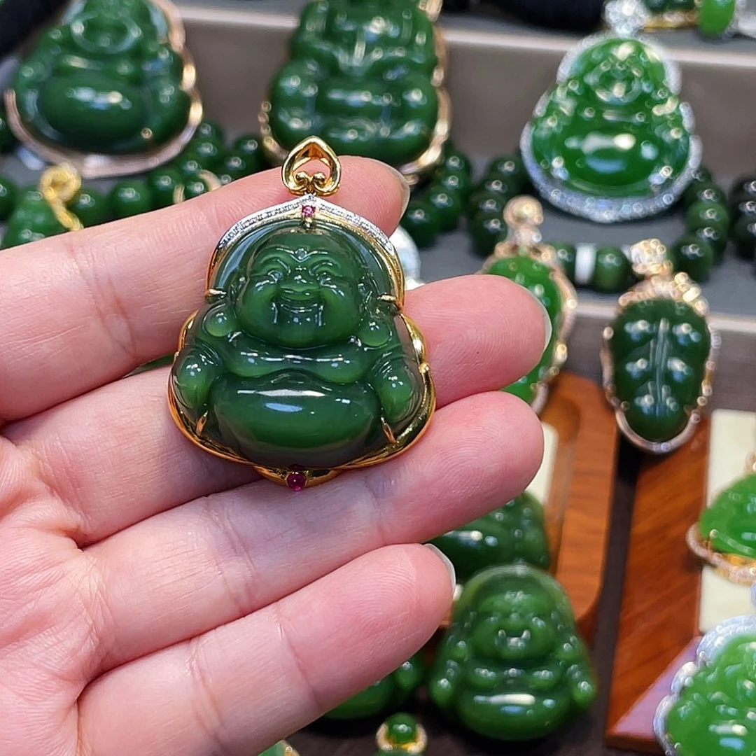 和田玉颈饰18K金镶嵌绿猫眼佛公30mm