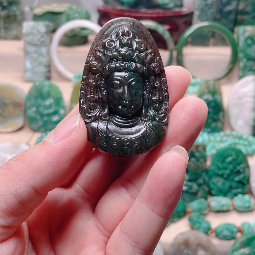 独山玉未镶嵌颈饰