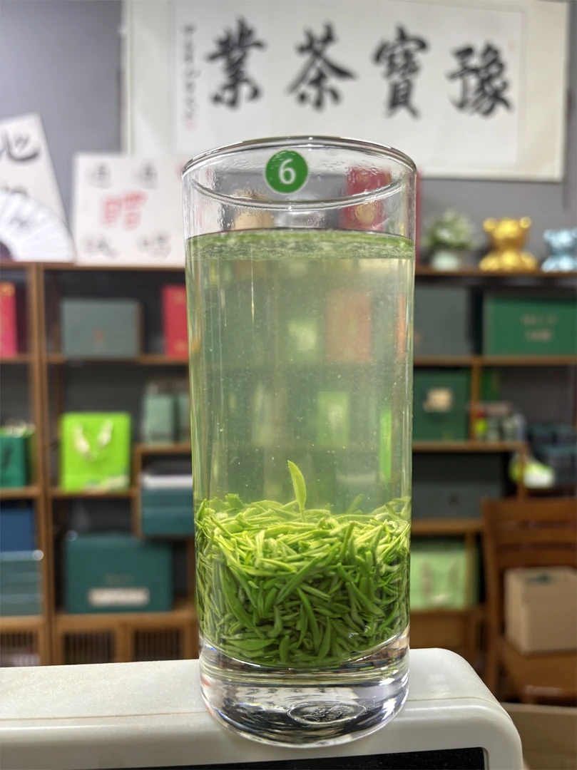 6号明前精选芽芯茶鲜感更足送礼大排面
