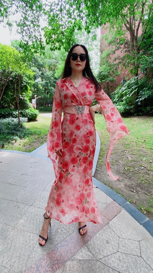 气质显瘦雪纺收腰连衣裙