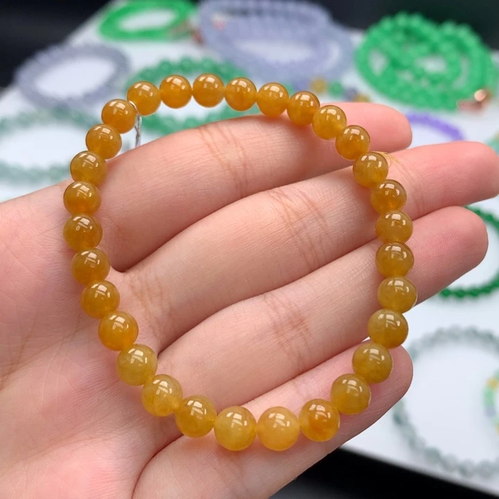 翡翠手镯未镶嵌翡翠