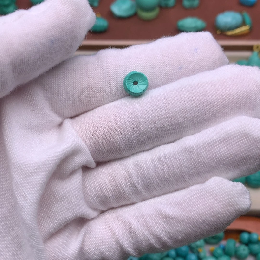 湖北精品羽毛扣8mm