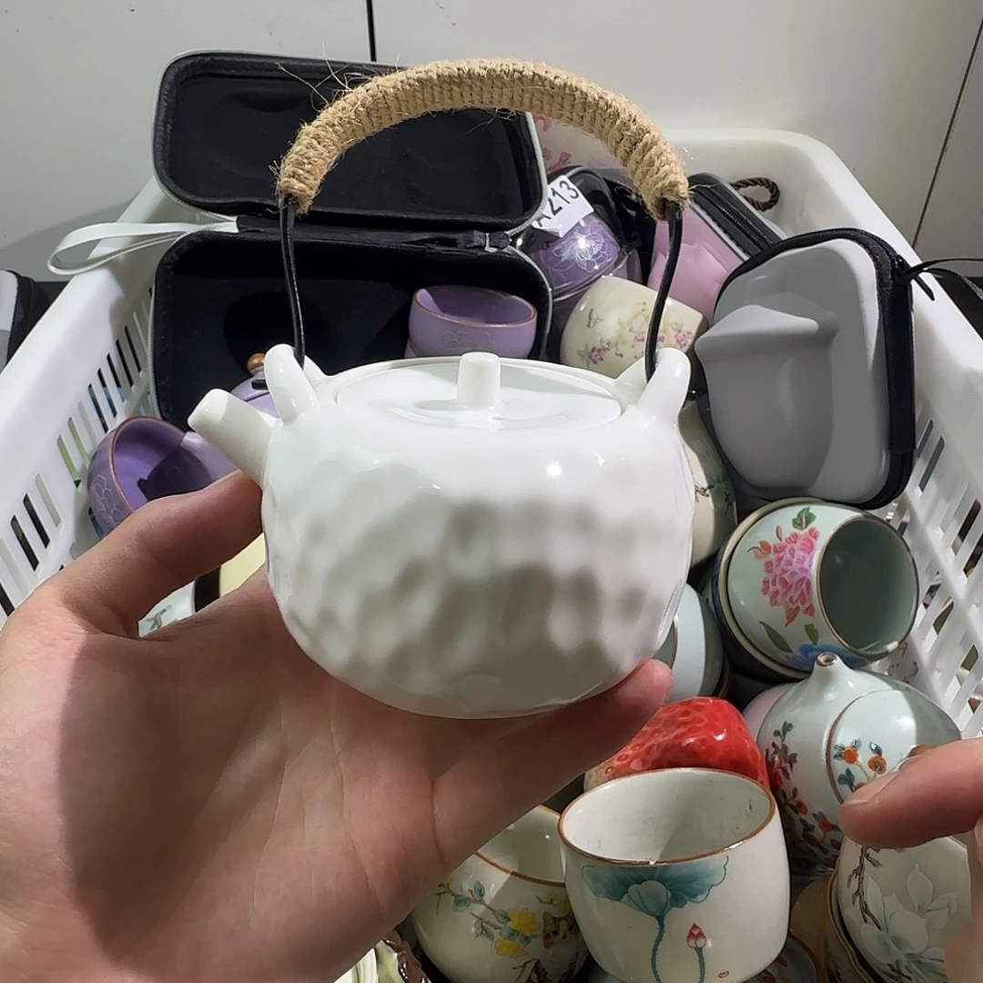 羊脂玉锤纹手工提梁壶