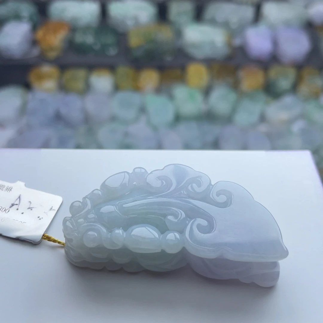 翡翠颈饰未镶嵌貔貅