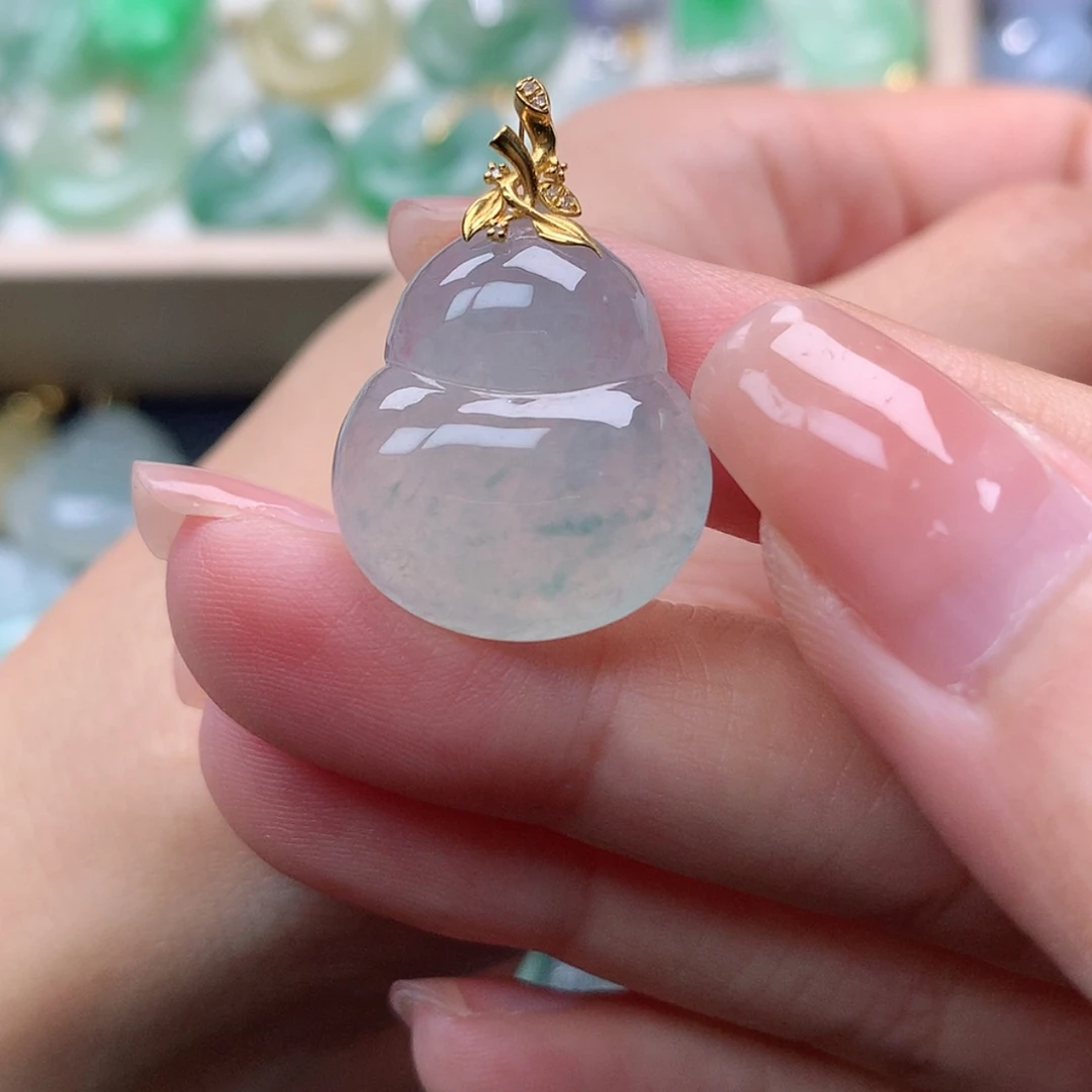 【闪购商品】翡翠18K金镶嵌吊坠(赠链)两****走