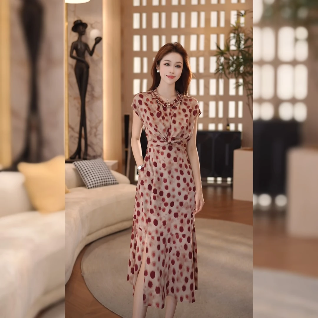 【诗诗推荐】新款高级气质百搭上身显瘦遮肉高腰波点连衣裙251599