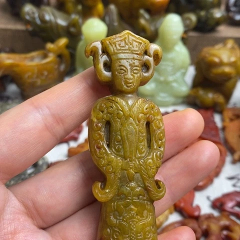 蛇纹石玉未镶嵌颈饰136