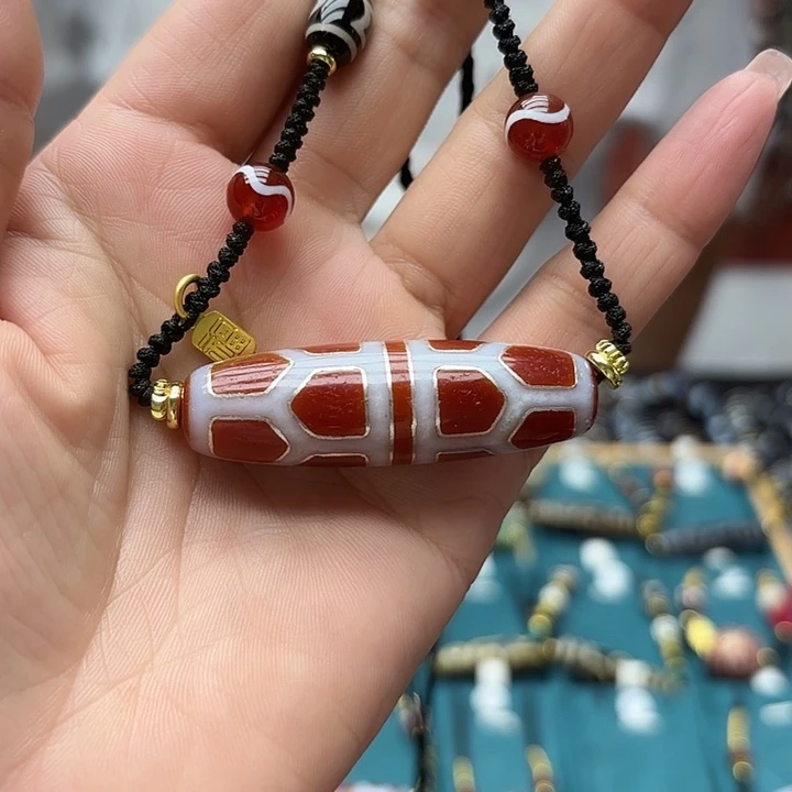 合金颈饰玛瑙/玉髓（覆膜）