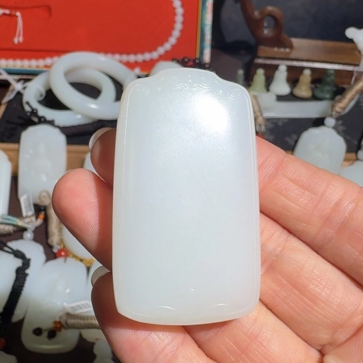 查***德和田玉未镶嵌挂件