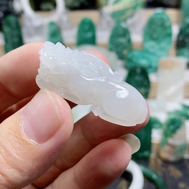 未镶嵌独山玉颈饰