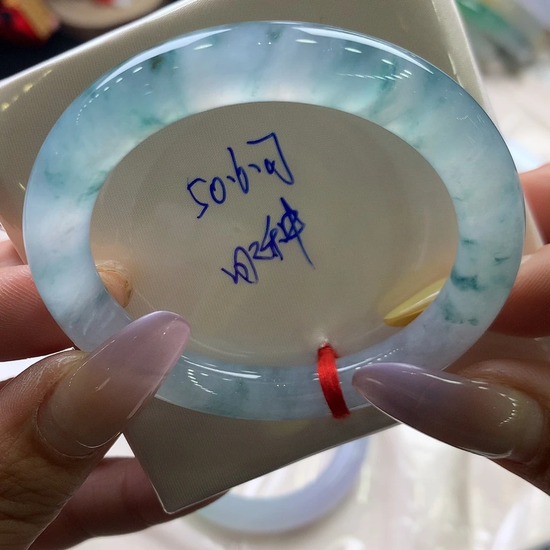 翡翠未镶嵌手镯50.6圆