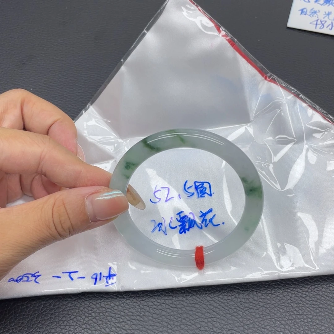 翡翠未镶嵌手镯翡翠手镯