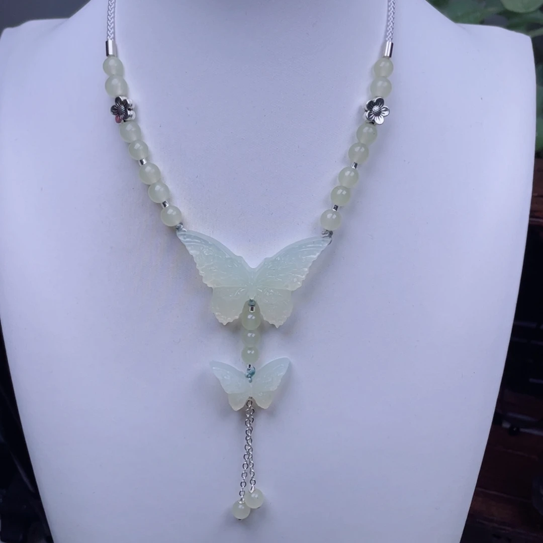 蛇纹石玉颈饰未镶嵌