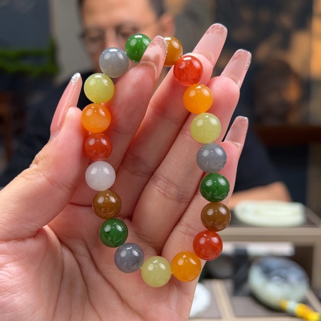 手串未镶嵌和田玉10毫米多宝圆珠