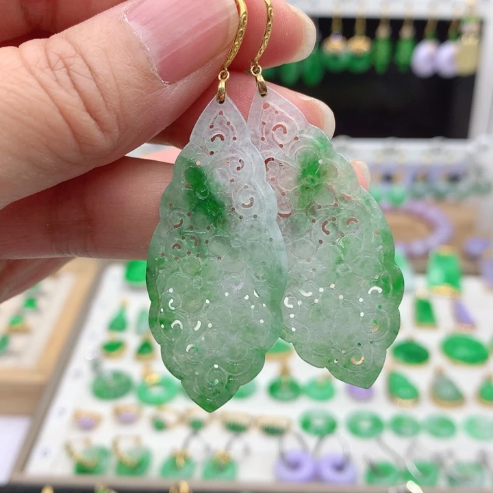 翡翠18K金镶嵌耳饰