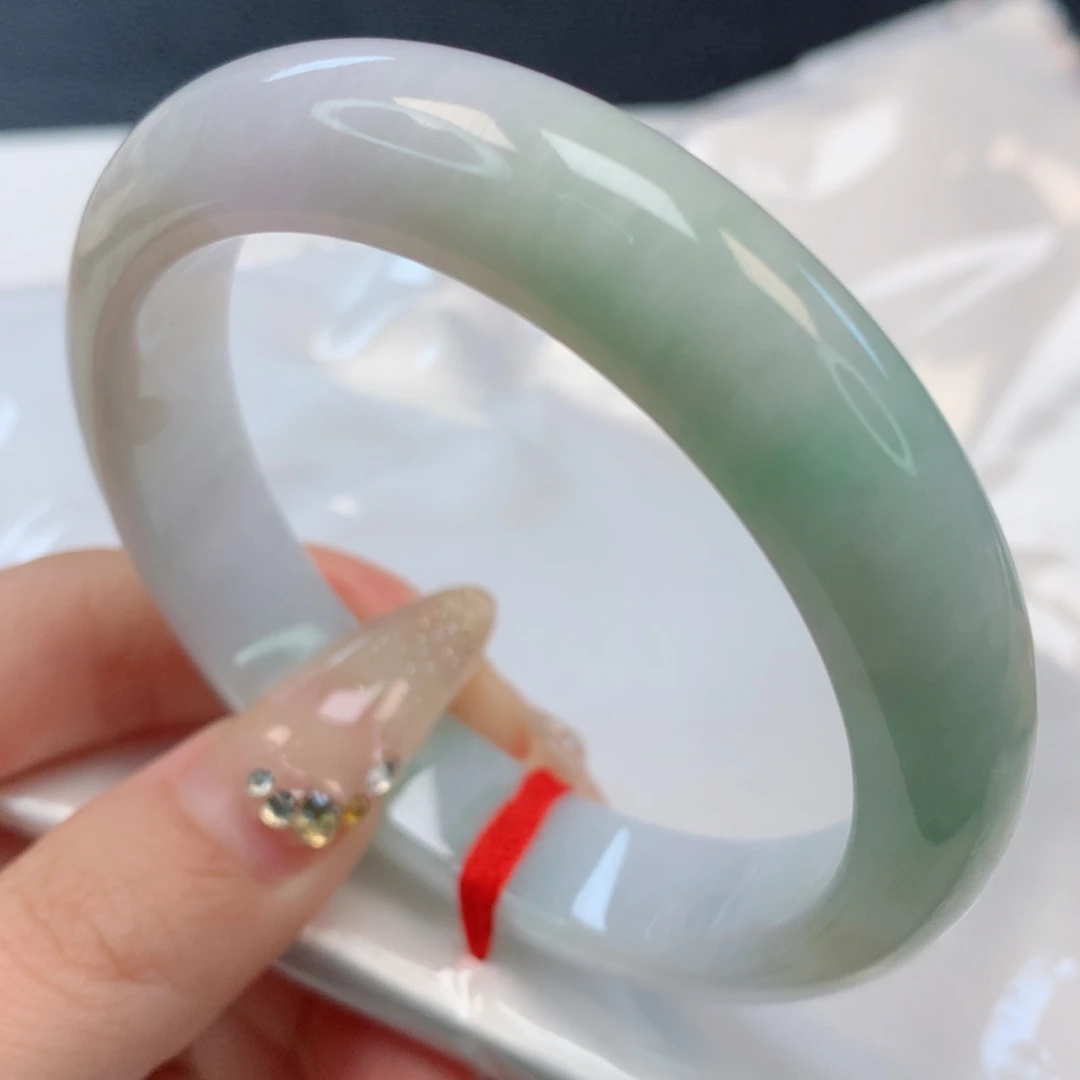 【闪购商品】翡翠手镯未镶嵌56圈
