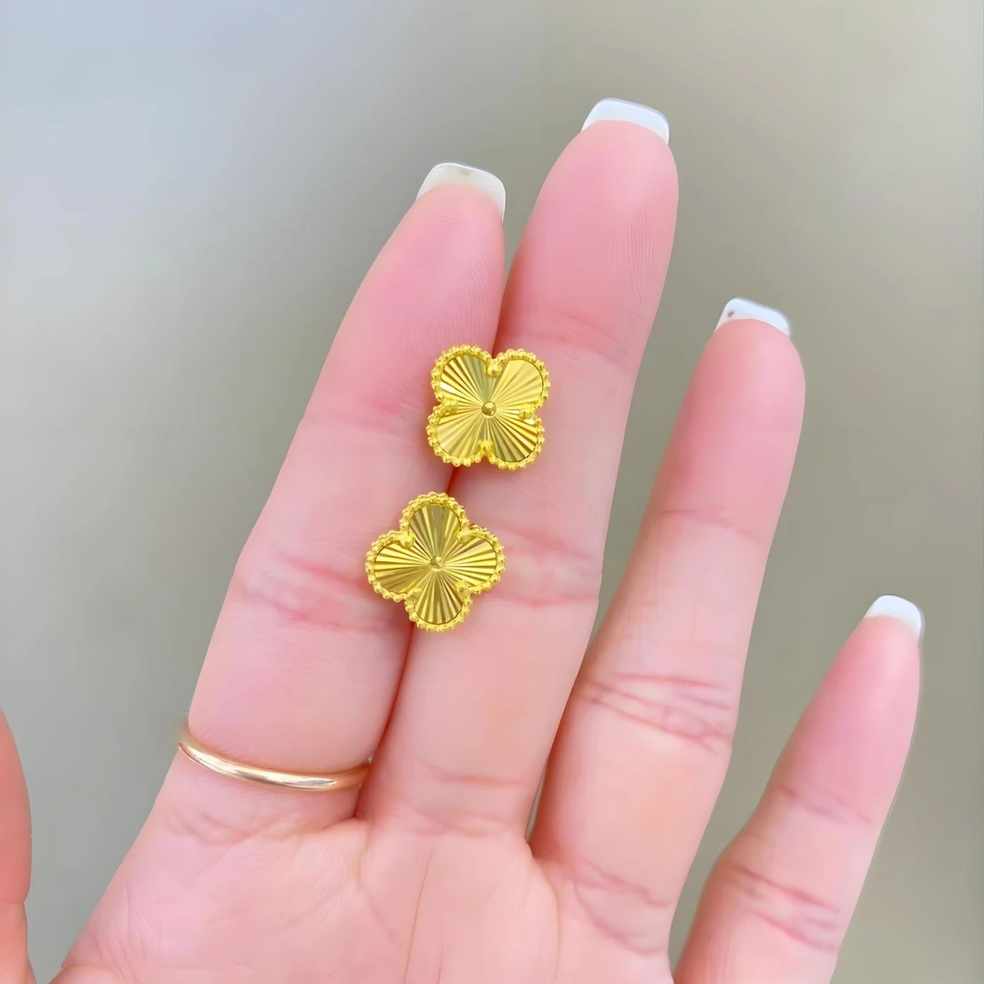 金福汇--四叶草耳钉a25 KQ
