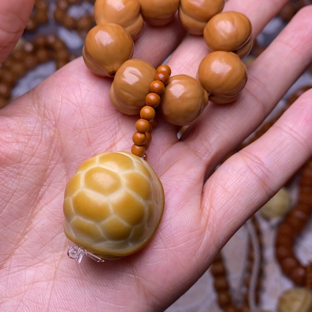 把件猴头核桃柯基屁桃龟甲