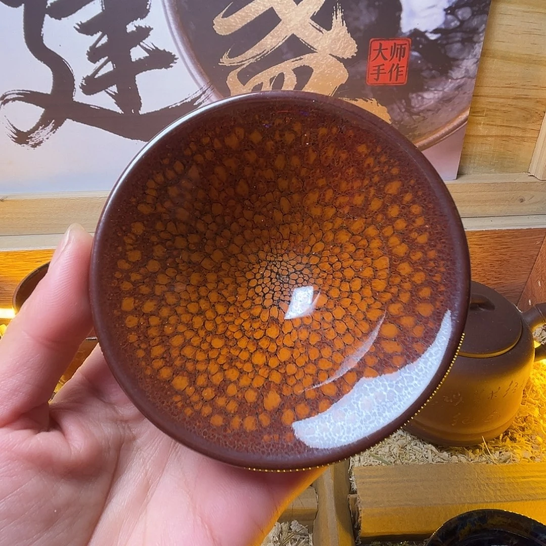 茶盏在这条街等的时间很短暂呀