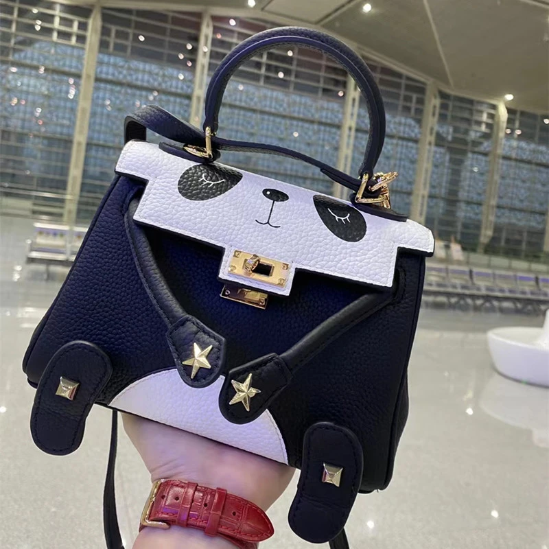 2025新款头层凯利卡通图案熊猫版单肩斜跨手提休闲真皮小方包