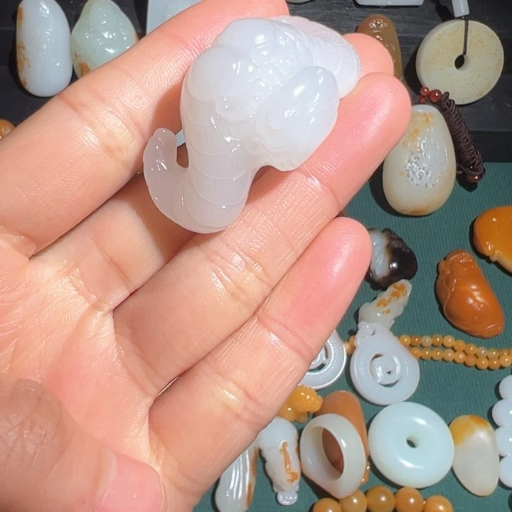 和田玉挂件未镶嵌