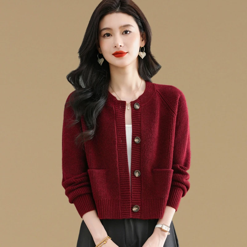 春秋新款洋气配裙子短外套女小个子外搭毛衣针织开衫宽松加厚上衣