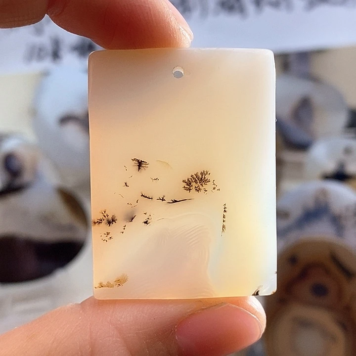 玛瑙/玉髓颈饰未镶嵌