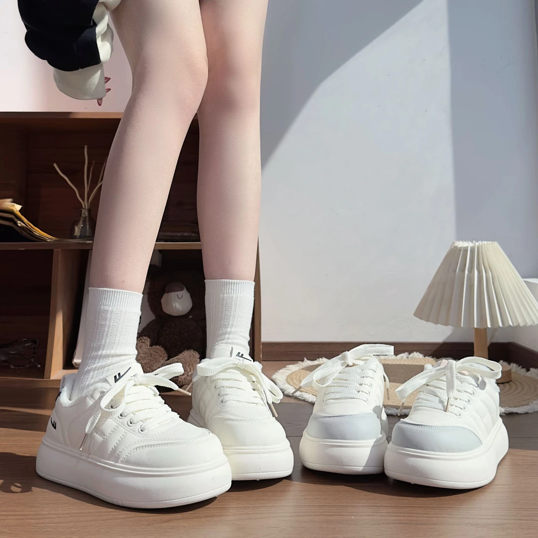 回力加绒小白鞋女冬季新款百搭厚底休闲鞋复古时尚韩版二棉板鞋女