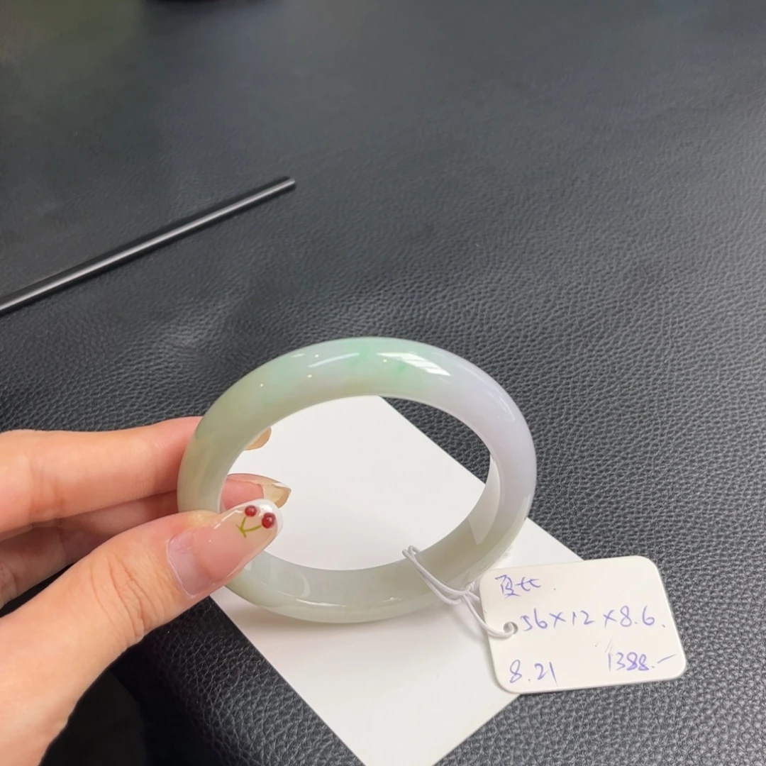 未镶嵌手镯翡翠手镯