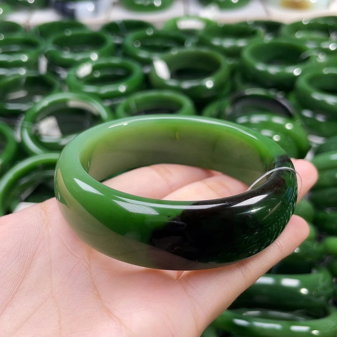 未镶嵌手镯和田玉（碧玉）