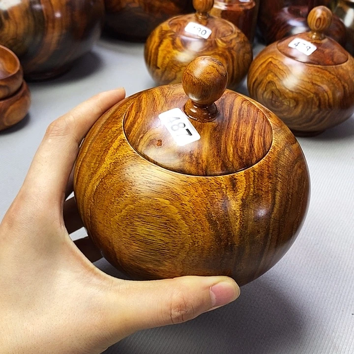 木否****1越南黄花梨茶叶罐一个