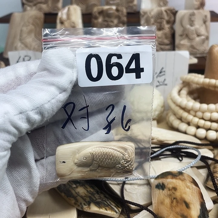 天然猛犸牙雕刻品