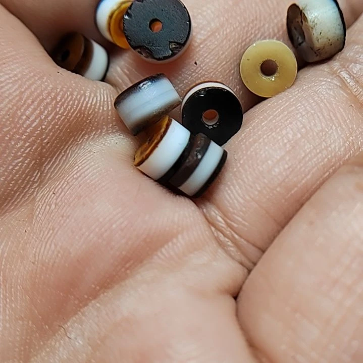 玛瑙/玉髓未镶嵌吊坠(不含链)清代琉璃珠子，10颗