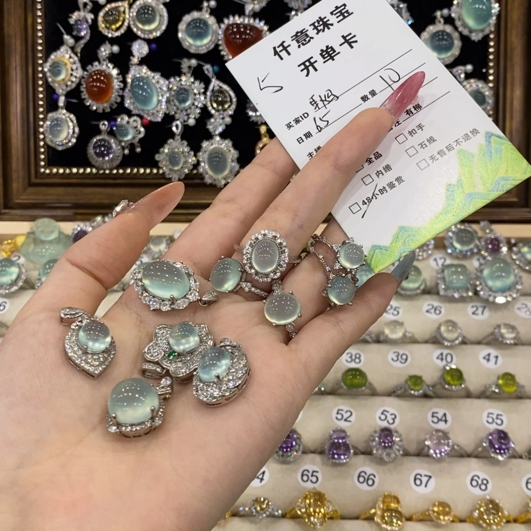 蛇纹石玉银S925镶嵌颈饰?****宝