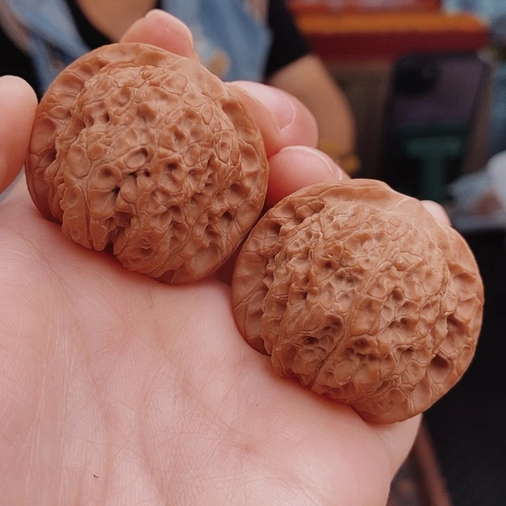 核桃38尺血麒麟核桃