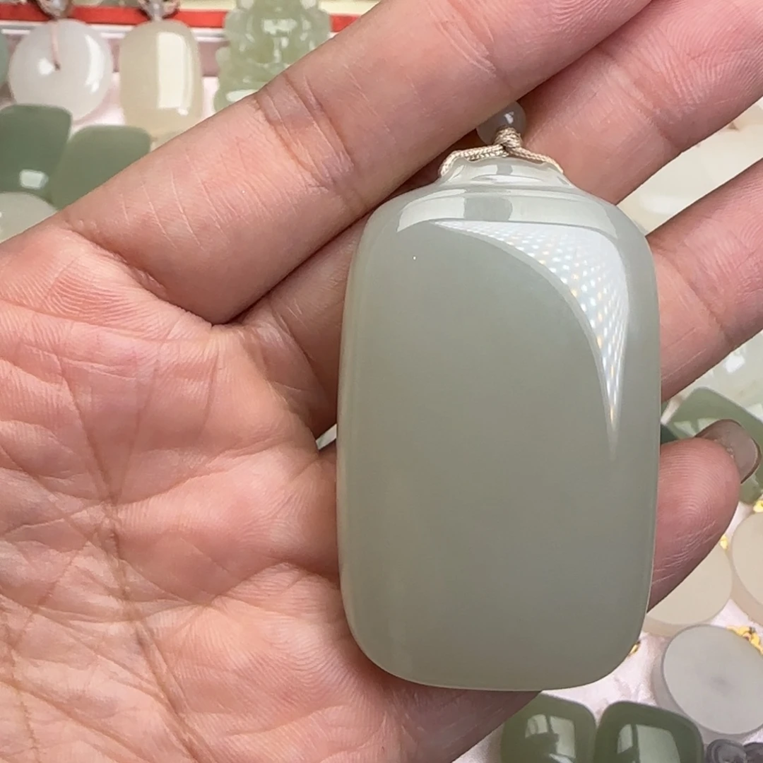 木***️颈饰未镶嵌和田玉